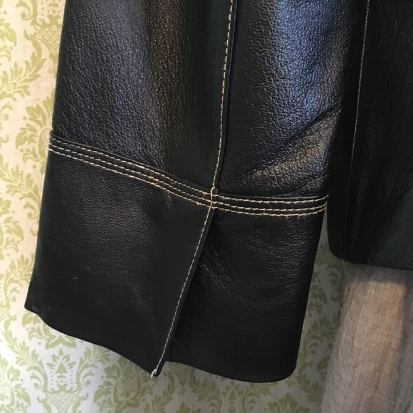 Bagatelle black leather jacket - Picture 6 of 11